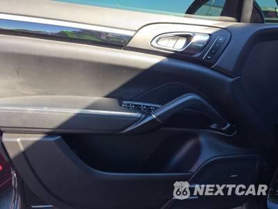 2017 Porsche Cayenne Platinum Edition - zdjęcie 9 z 24 - miniatura