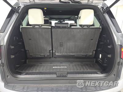2024 Toyota Sequoia Capstone - zdjęcie 17 z 19 - miniatura