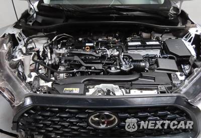 2025 Toyota Corolla Cross LE - zdjęcie 7 z 10 - miniatura