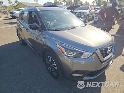 2020 Nissan Kicks SR - zdjęcie 3 z 33 - miniatura