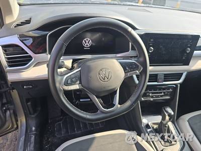 2025 Volkswagen Taos SE - zdjęcie 10 z 24 - miniatura