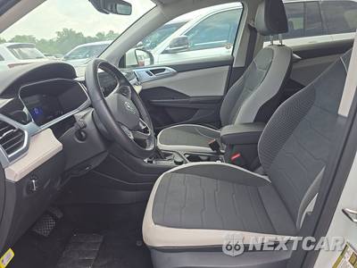 2025 Volkswagen Taos SE - zdjęcie 7 z 24 - miniatura
