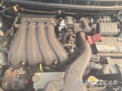 2009 Nissan Versa 1.8 S Hatchback - zdjęcie 15 z 27 - miniatura