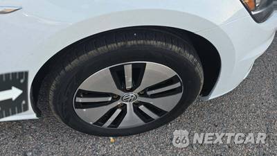 2019 Volkswagen e-Golf SE Hatchback - zdjęcie 26 z 30 - miniatura