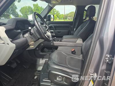 2023 Land Rover Defender 130 SE - zdjęcie 7 z 25 - miniatura