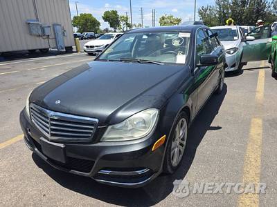 2013 Mercedes-Benz C 300 4MATIC Sedan - zdjęcie 1 z 18 - miniatura