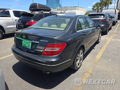 2013 Mercedes-Benz C 300 4MATIC Sedan - zdjęcie 4 z 18 - miniatura