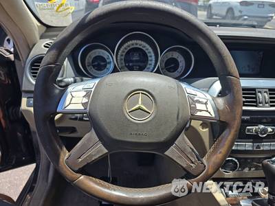 2013 Mercedes-Benz C 300 4MATIC Sedan - zdjęcie 10 z 18 - miniatura