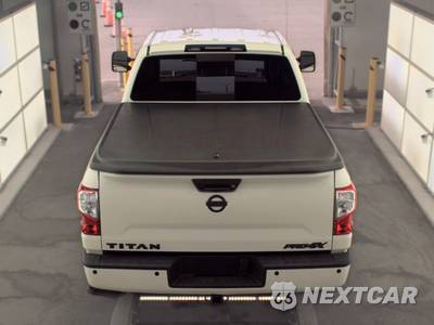 2017 Nissan TITAN PRO-4X Crew Cab Short Bed - zdjęcie 5 z 25 - miniatura