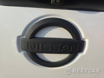 2017 Nissan TITAN PRO-4X Crew Cab Short Bed - zdjęcie 16 z 25 - miniatura