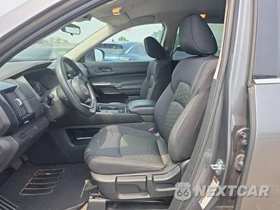 2023 Nissan Pathfinder S - zdjęcie 11 z 28 - miniatura