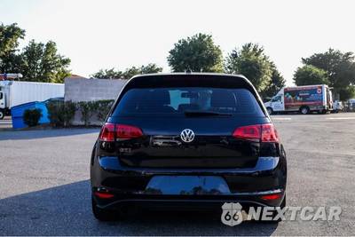 2016 Volkswagen Golf GTI SE Hatchback w/Performance Pkg - zdjęcie 7 z 38 - miniatura