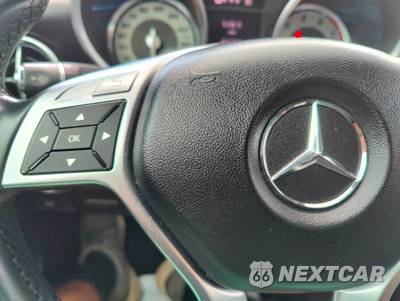 2013 Mercedes-Benz SLK 250 - zdjęcie 15 z 36 - miniatura