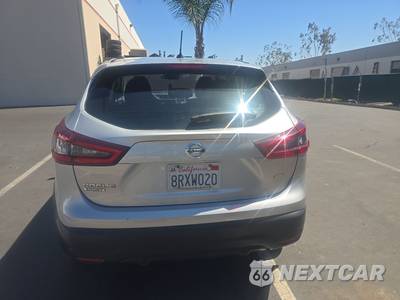 2020 Nissan Rogue Sport S - zdjęcie 5 z 27 - miniatura
