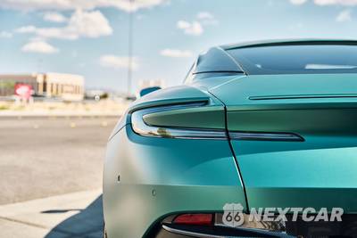 2024 Aston Martin DB12 Coupe - zdjęcie 17 z 50 - miniatura