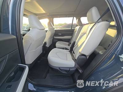 2026 Toyota Grand Highlander Limited - zdjęcie 19 z 26 - miniatura