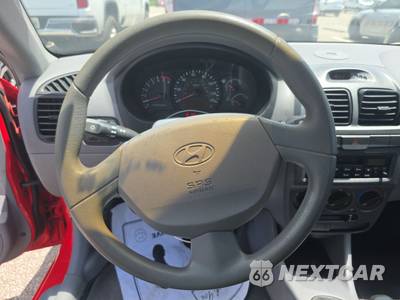 2005 Hyundai Accent GLS Sedan - zdjęcie 10 z 43 - miniatura