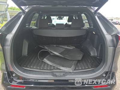 2022 Toyota RAV4 Prime SE - zdjęcie 16 z 30 - miniatura