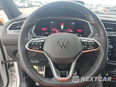 2022 Volkswagen Tiguan SE R-Line Black - zdjęcie 10 z 24 - miniatura