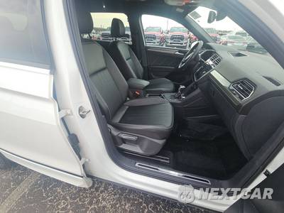 2022 Volkswagen Tiguan SE R-Line Black - zdjęcie 8 z 24 - miniatura