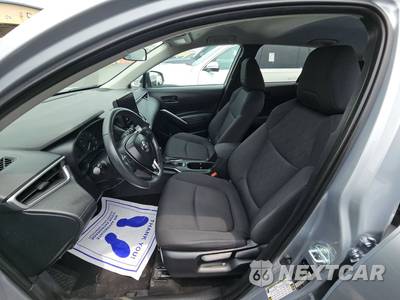 2024 Toyota Corolla Cross LE - zdjęcie 7 z 36 - miniatura