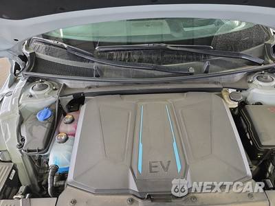 2024 Hyundai IONIQ 5 Limited - zdjęcie 15 z 25 - miniatura