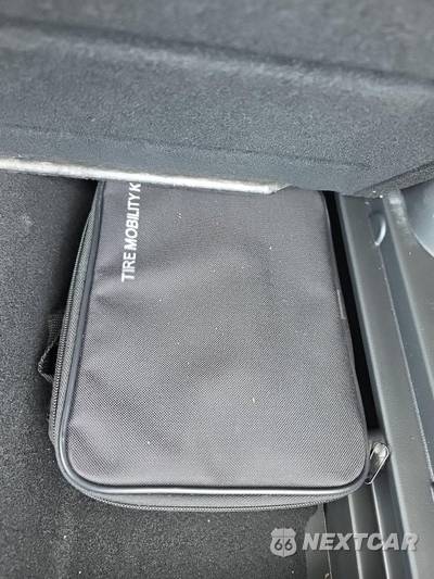 2023 Hyundai IONIQ 5 Limited - zdjęcie 18 z 29 - miniatura