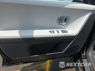 2024 Hyundai IONIQ 5 SE - zdjęcie 9 z 27 - miniatura