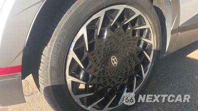2024 Hyundai IONIQ 5 Limited - zdjęcie 23 z 27 - miniatura