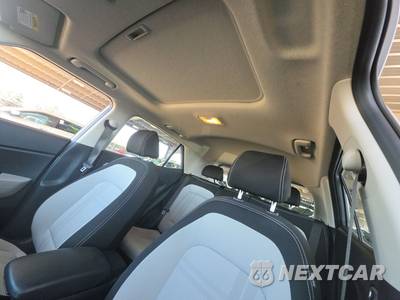 2025 Hyundai Venue SEL - zdjęcie 18 z 25 - miniatura