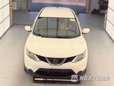 2018 Nissan Rogue Sport S - zdjęcie 2 z 50 - miniatura