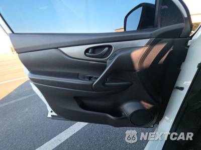 2018 Nissan Rogue Sport S - zdjęcie 9 z 50 - miniatura