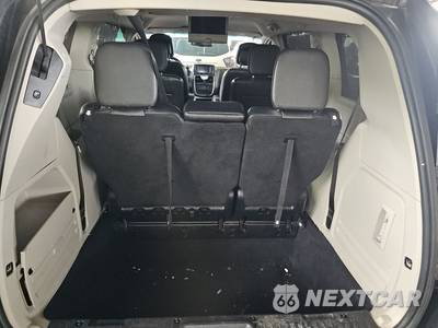 2014 Chrysler Town & Country Touring 121.2" WB - zdjęcie 17 z 50 - miniatura