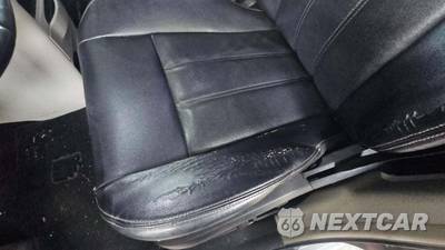 2014 Chrysler Town & Country Touring 121.2" WB - zdjęcie 23 z 50 - miniatura