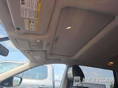 2017 Nissan Pathfinder SL - zdjęcie 18 z 46 - miniatura