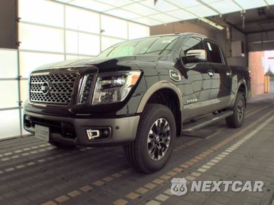2017 Nissan TITAN Platinum Reserve Crew Cab Short Bed