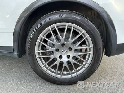 2013 Porsche Cayenne - zdjęcie 46 z 61 - miniatura