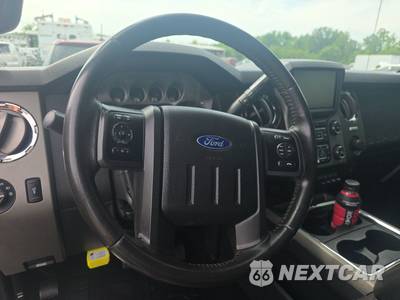 2016 Ford Super Duty F-250 Lariat Crew Cab Medium Bed - zdjęcie 10 z 44 - miniatura