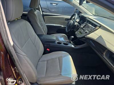 2014 Toyota Avalon Hybrid Limited - zdjęcie 8 z 37 - miniatura