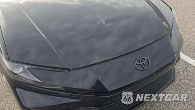 2025 Toyota Camry LE - zdjęcie 34 z 35 - miniatura