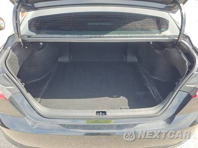 2025 Toyota Camry LE - zdjęcie 16 z 35 - miniatura