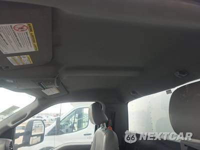 2020 Ford Super Duty F-550 Cab Chassis XL Regular Cab DRW - zdjęcie 16 z 36 - miniatura