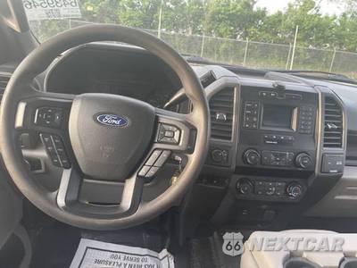 2022 Ford Super Duty F-550 Cab Chassis XL Crew Cab DRW - zdjęcie 14 z 21 - miniatura