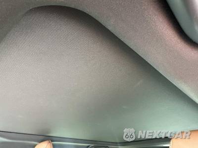 2025 Toyota Crown Signia Limited - zdjęcie 26 z 34 - miniatura