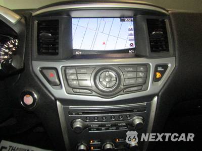 2017 Nissan Pathfinder SL - zdjęcie 14 z 22 - miniatura