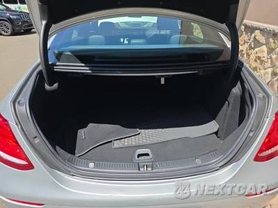 2020 Mercedes-Benz E 350 4MATIC Sedan - zdjęcie 20 z 30 - miniatura