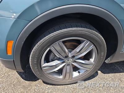 2020 Volkswagen Tiguan SEL - zdjęcie 8 z 23 - miniatura