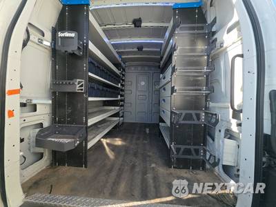 2019 Nissan NV2500 HD Cargo S High Roof 146.1" WB - zdjęcie 16 z 48 - miniatura