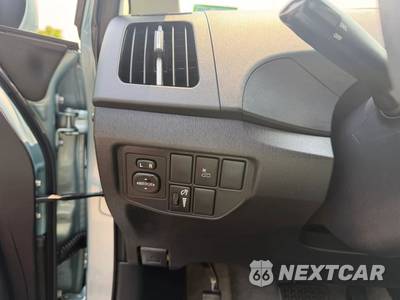 2012 Toyota Prius Three - zdjęcie 19 z 43 - miniatura