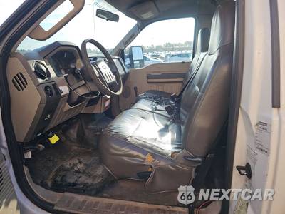 2009 Ford Super Duty F-450 Cab Chassis XL Regular Cab DRW - zdjęcie 5 z 35 - miniatura